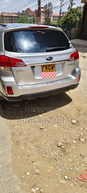 Subaru Outback 2.5i Premium CVT 2012 Nyeupe