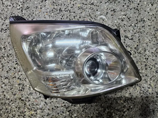 Toyota Noah 2007-2009 Headlight (Non-Xenon) - 1
