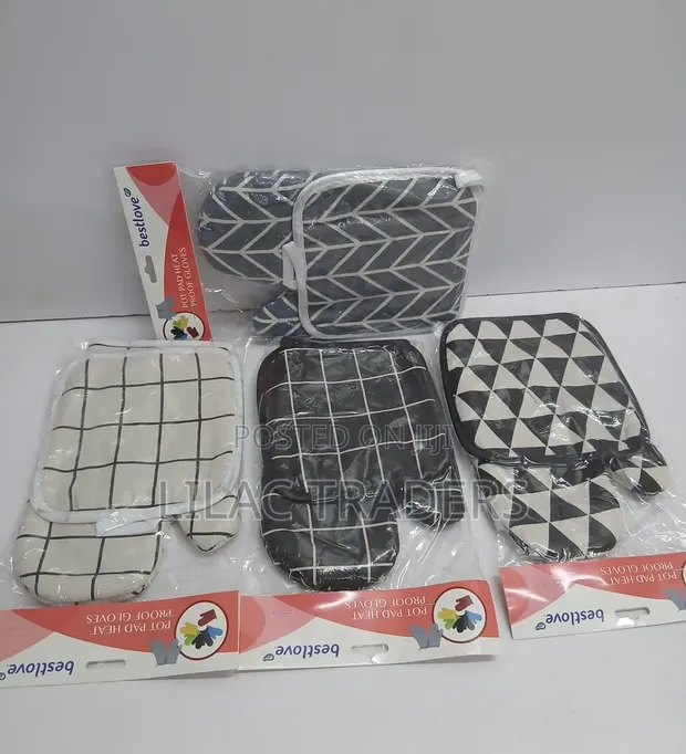 Heat Resistant Oven Gloves and Mittens - 1