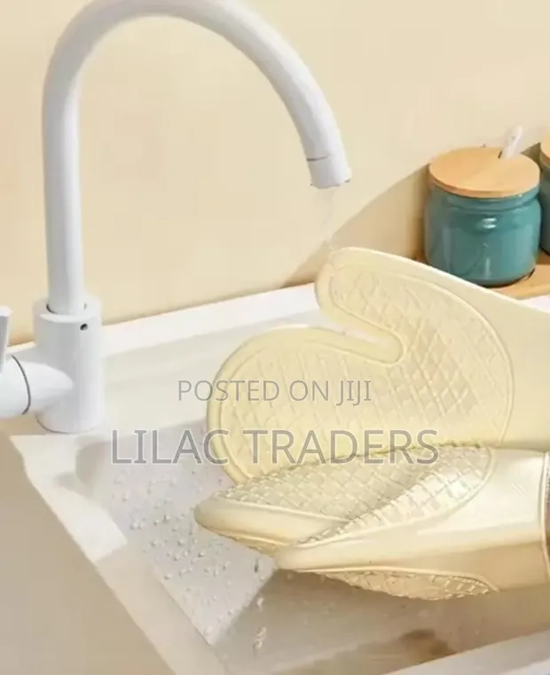 Non-Slip Silicone Kitchen Oven Gloves - 1