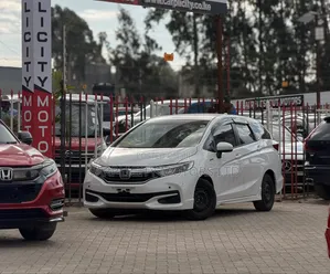 Honda Fit Shuttle 1.5 Hybrid 2WD 2019 Nyeupe