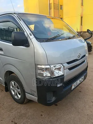 Toyota HiAce Van 2011