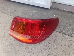 Taa ya Nyuma ya Toyota Mark X 2009-2012
