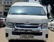 Toyota HiAce 2012 - 1