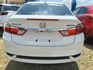 Honda Grace 1.5 Hybrid AWD 2020