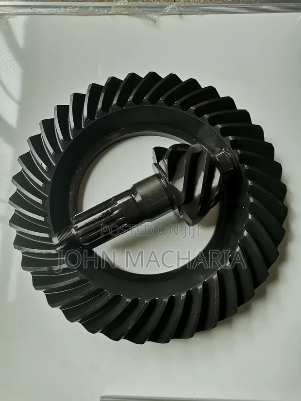 Isuzu FSR Crown Wheel and Pinion Shaft (7x39 Teeth) - 1