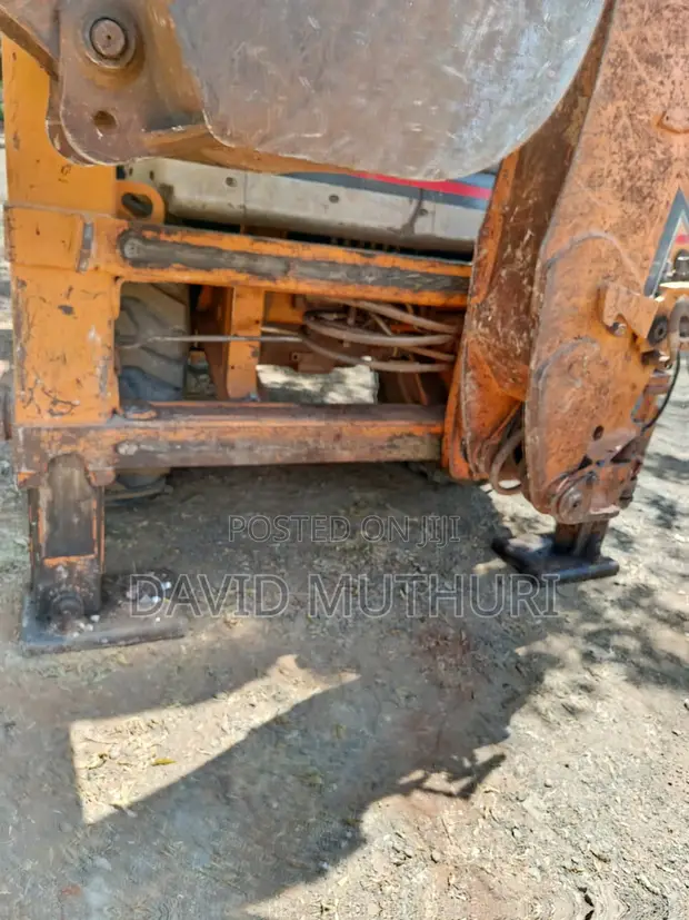 CASE 770 EX-SS Backhoe Loader 2019 - 1