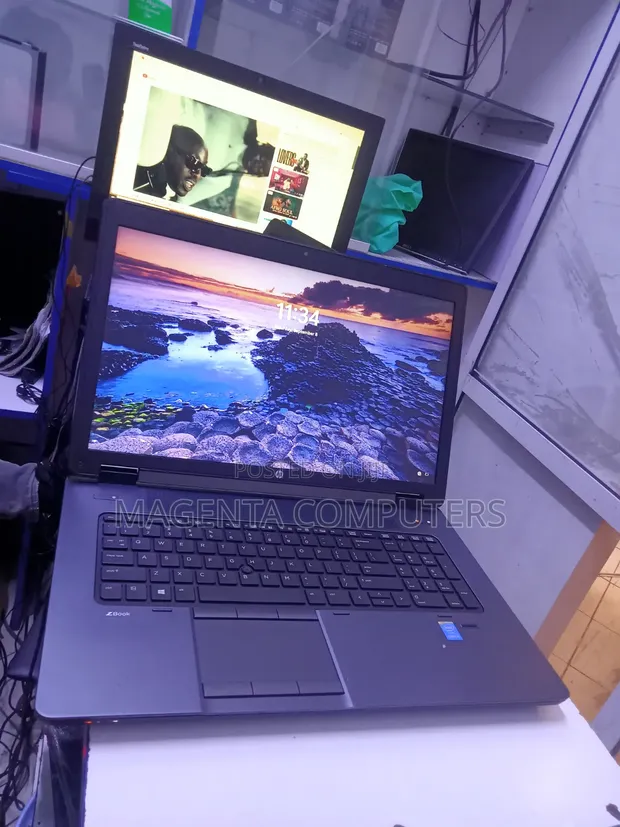 Laptop HP ZBook 17 G2 - Intel Core i5, 320GB HDD - 1