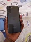 Samsung Galaxy S21+ 5G 128GB Nyeusi - 1