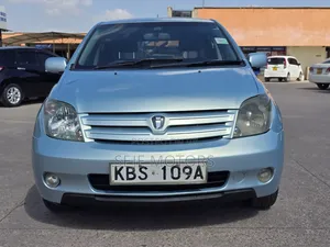 Toyota IST 2005 Blue