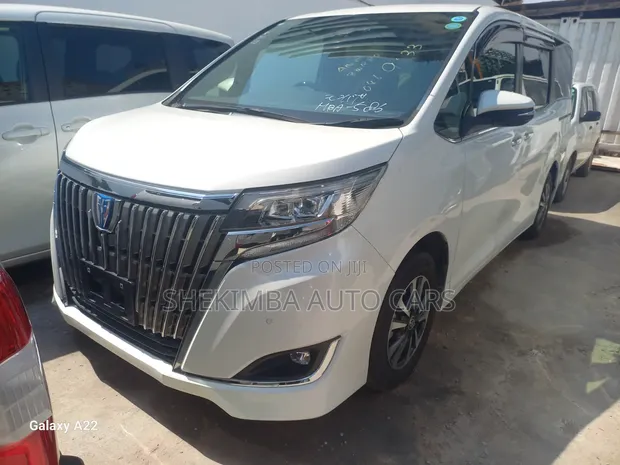Toyota Esquire 1.8 FWD Hybrid (7 Seater) 2020 White - 1