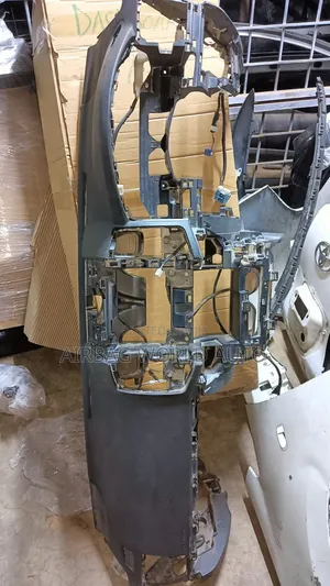 Airbag ya Dashboard ya Toyota V8 (Iliyotumika)