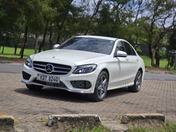 Mercedes-Benz C200 2018 Pearl - 1
