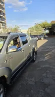Toyota Hilux 2009 Silver - 1