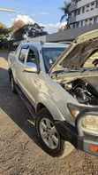 Toyota Hilux 2009 Silver - 2