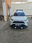 Toyota RAV4 2019 Hybrid Nyeupe - 3