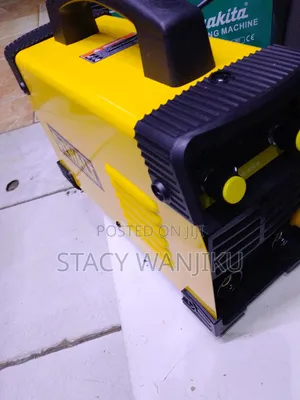 DeWalt 500A Welding Machine