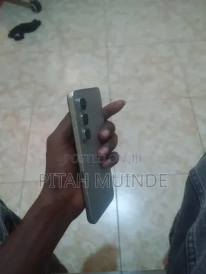 Infinix Hot 60i 128GB Silver