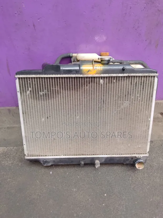 Nissan Caravan E25 Radiator (ZD30 Engine, Automatic) - 1