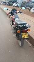 Bajaj Boxer 150 UG 2021 Nyekundu - 1