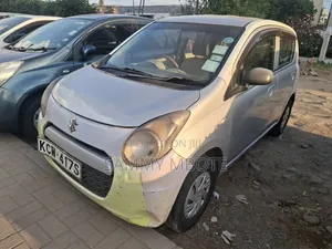 Suzuki Alto 2013 Nyeupe