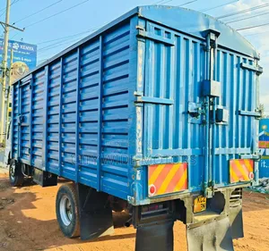 Isuzu NPR 2019 Truck