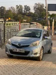 Toyota Vitz 2011 Blue - 4