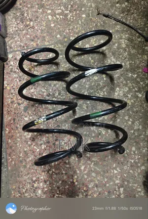 Springs za Mbele za Toyota Vanguard/RAV4 (Zilizotumika)
