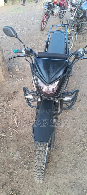 Shineray XY200-24 Sport Bike 2026 Nyeusi