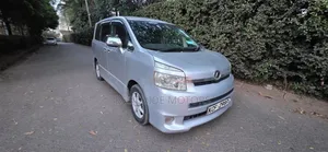 Toyota Voxy X 2WD 8-Seater 2009 Silver