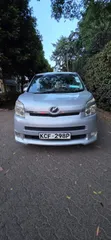 Toyota Voxy X 2WD 8-Seater 2009 Silver - 2