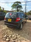 Honda Fit Automatic 2011 Nyeusi - 3