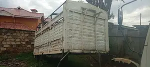Isuzu FSR 33 Cargo Trailer Body