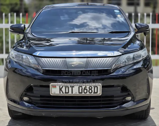 Toyota Harrier 2.0 2017 Nyeusi ya Matt - 1