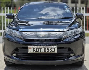 Toyota Harrier 2.0 2017 Nyeusi ya Matt