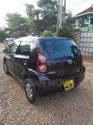Toyota Passo 2012 Nyeusi