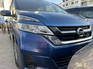Nissan Serena 2019 Bluu