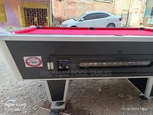Pool Table ya Biashara ya Free Play