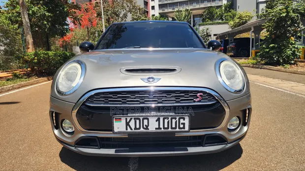 Mini Clubman Cooper ALL4 2017 Silver - 1