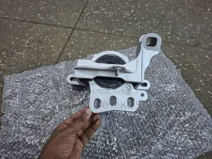 Engine Mounting kwa Mazda Demio