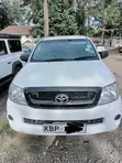 Toyota Hilux 2013 White - 3