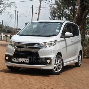 Mitsubishi EK 2019