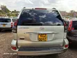 Toyota Land Cruiser Prado 2006 Dhahabu - 2