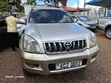 Toyota Land Cruiser Prado 2006 Dhahabu - 3