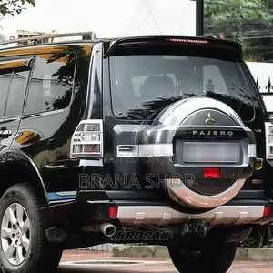 Mitsubishi Pajero Rear Roof Spoiler - Muonekano Mzito wa 4x4