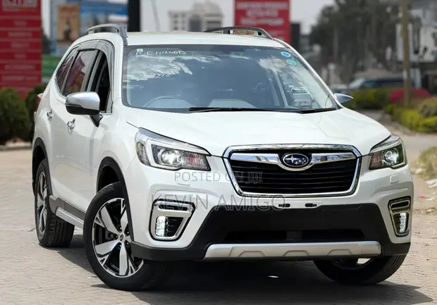 Subaru Forester 2019 Nyeupe - 1