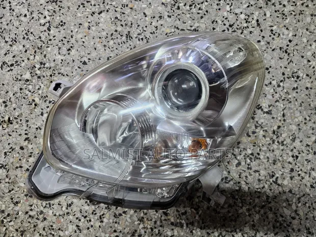 Mataa ya Toyota Passo 2010 (Sio Xenon) - 1