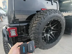 Ufunguo wa Gari Jeep Cherokee