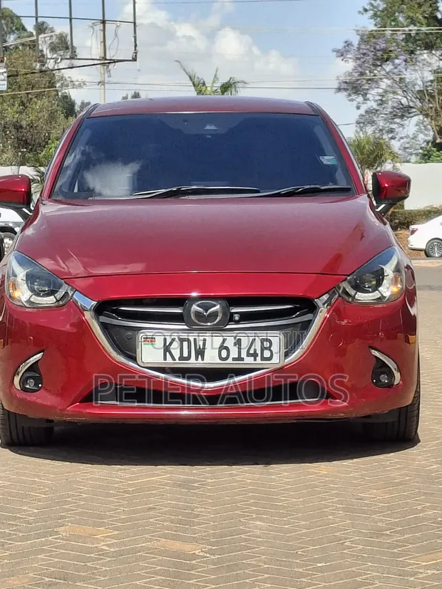 Mazda Demio 2018 Nyekundu - 1