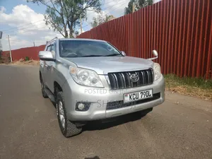 Toyota Land Cruiser Prado 2.7i 2010 Silver